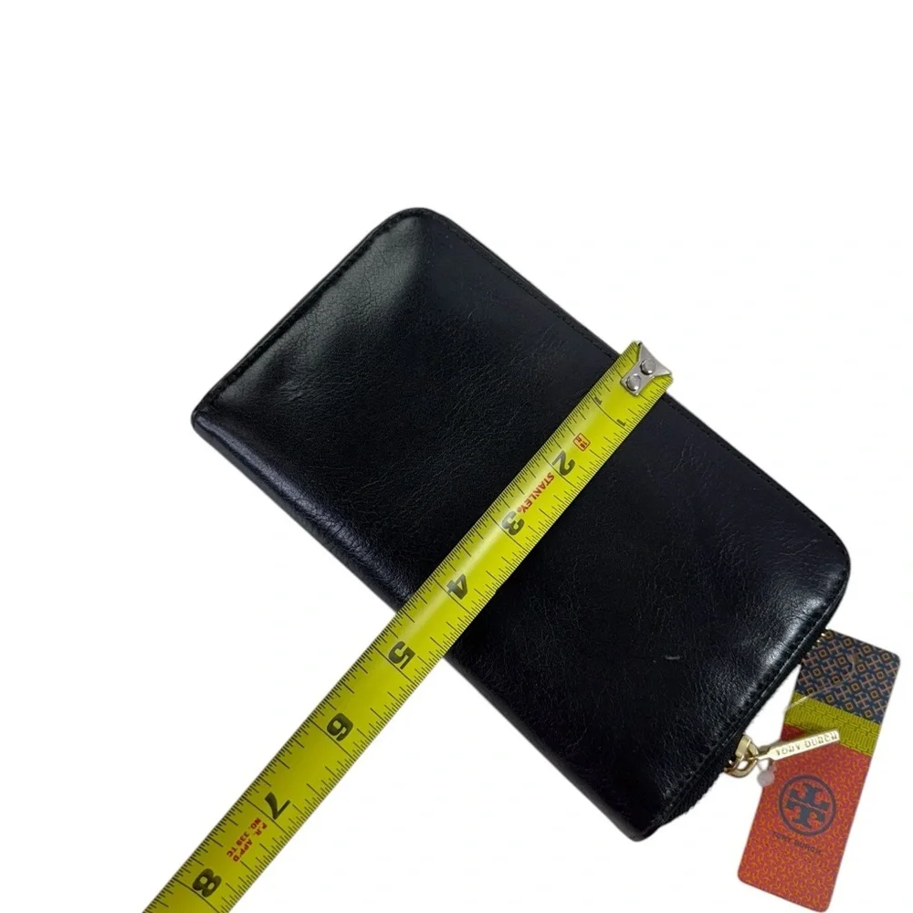 Tory Burch Bombe Zip Continental Black Leather Wallet
